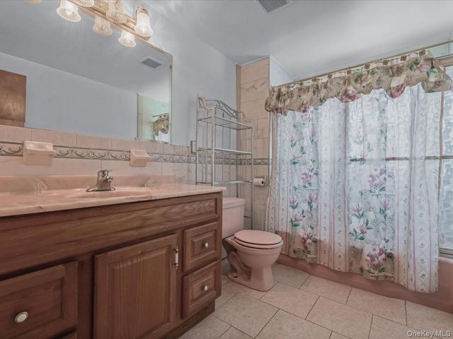 120-44 194th Street, Saint Albans, NY 11412