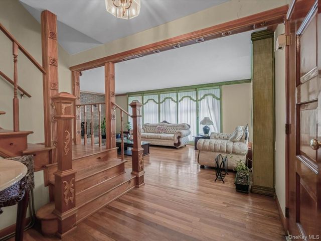 120-44 194th Street, Saint Albans, NY 11412