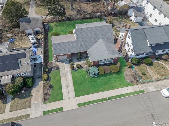 120-44 194th Street, Saint Albans, NY 11412