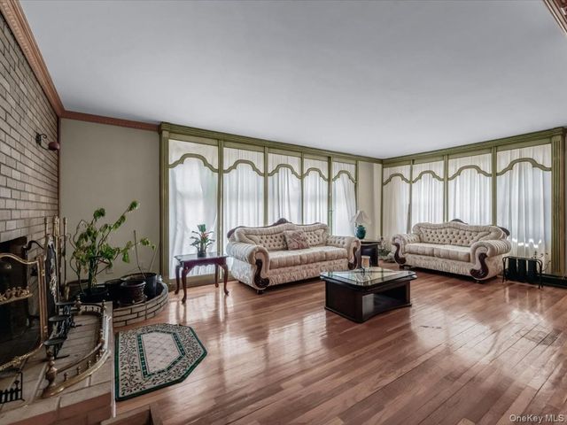 120-44 194th Street, Saint Albans, NY 11412