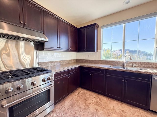 37601 Ficus Court, Palmdale, CA 93551