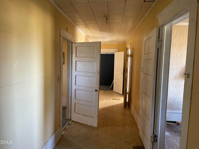 2039 Lower Hopedale Road, Burlington, NC 27217