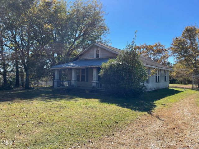 2039 Lower Hopedale Road, Burlington, NC 27217