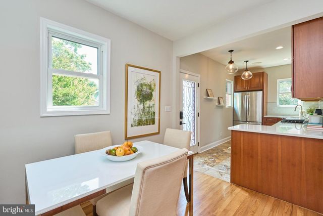 255 N BRYAN ST, Arlington, VA 22201