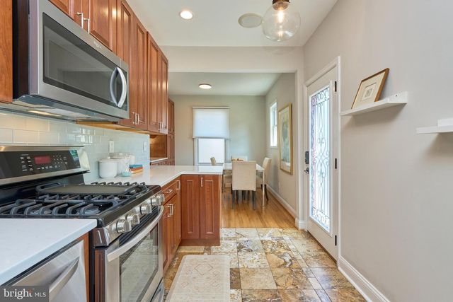 255 N BRYAN ST, Arlington, VA 22201
