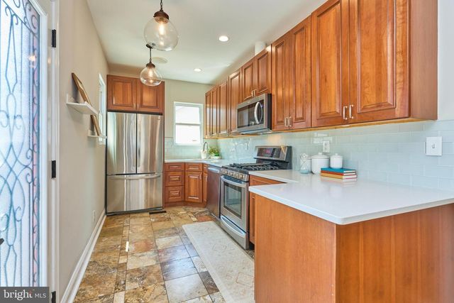 255 N BRYAN ST, Arlington, VA 22201