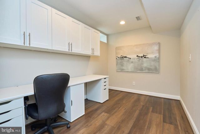 255 N BRYAN ST, Arlington, VA 22201