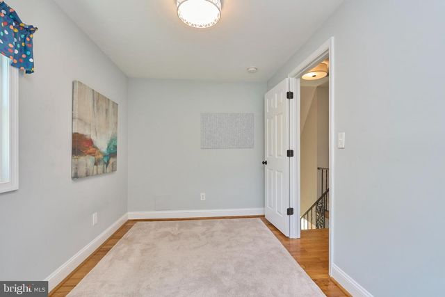 255 N BRYAN ST, Arlington, VA 22201
