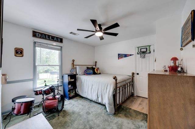 411 Sunnyside Ln, Columbia, TN 38401