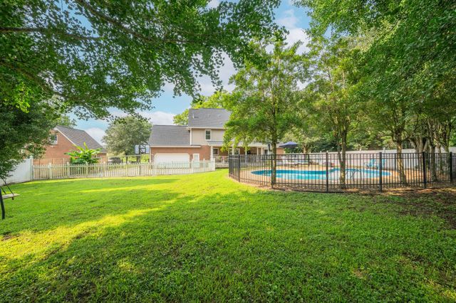 411 Sunnyside Ln, Columbia, TN 38401