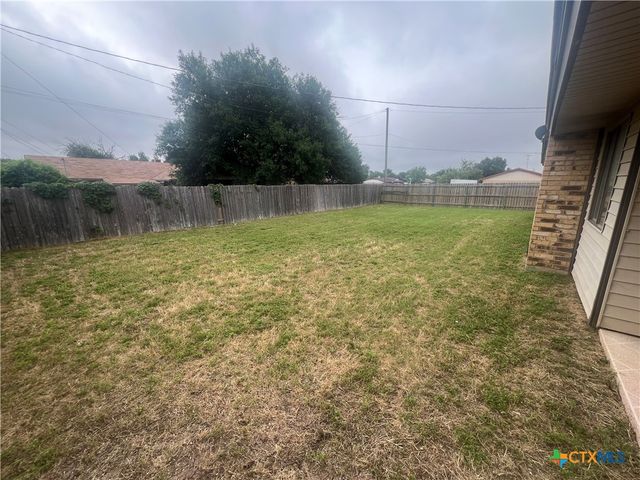 2402 Lago Trail, Killeen, TX 76543