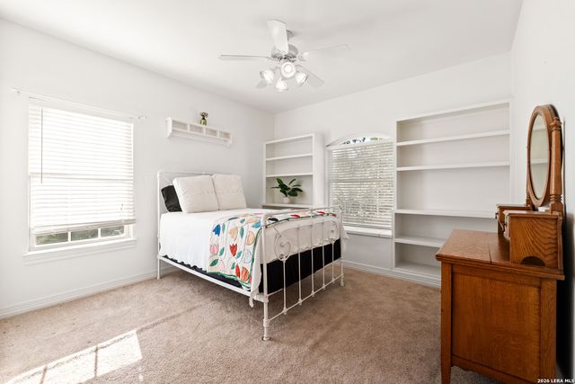 135 KENDALL PKWY, Boerne, TX 78015