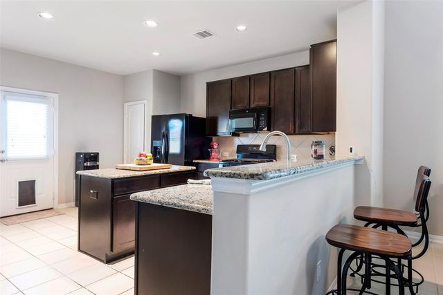 2073 Lepper Street, Alvin, TX 77511