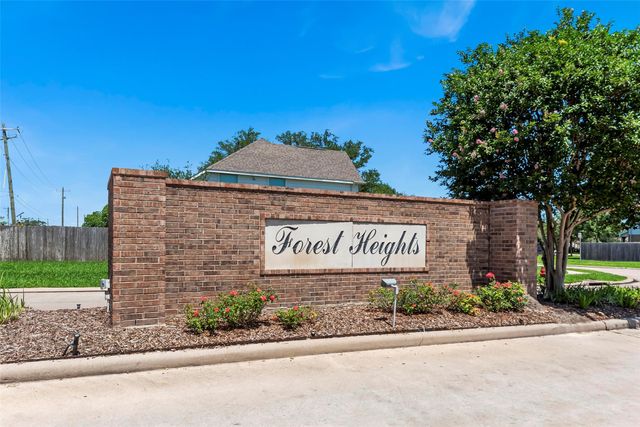 2073 Lepper Street, Alvin, TX 77511