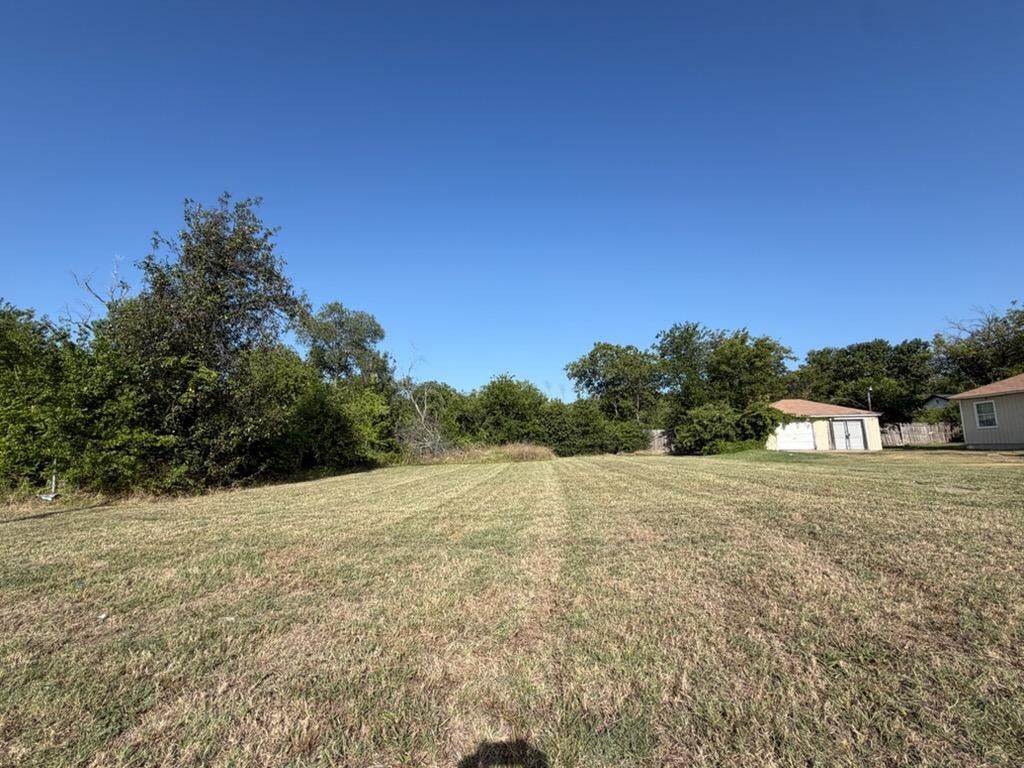 2512 Tierney Road, Fort Worth, TX 76112