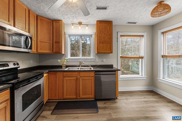 11 PLEASANT VIEW TER, Palmyra, VA 22963