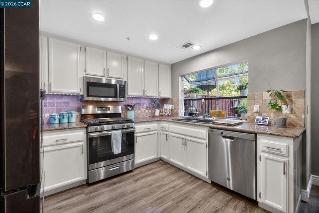 3983 Inverness Cmn, Livermore, CA 94551