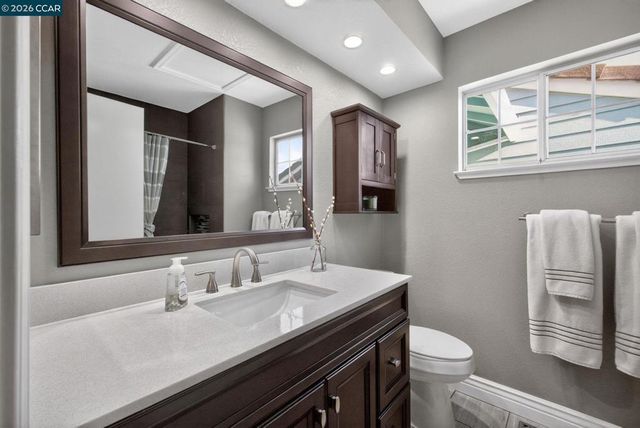 3983 Inverness Cmn, Livermore, CA 94551