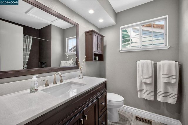 3983 Inverness Cmn, Livermore, CA 94551
