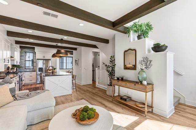 1600 San Remo Place 102, Encinitas, CA 92024