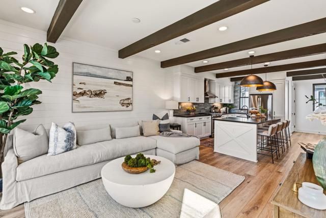 1600 San Remo Place 102, Encinitas, CA 92024