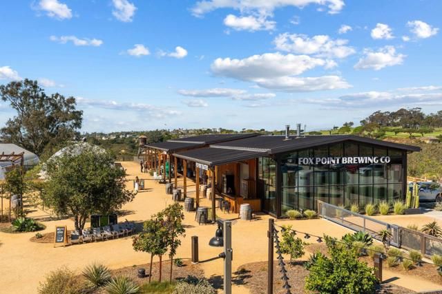 1600 San Remo Place 102, Encinitas, CA 92024