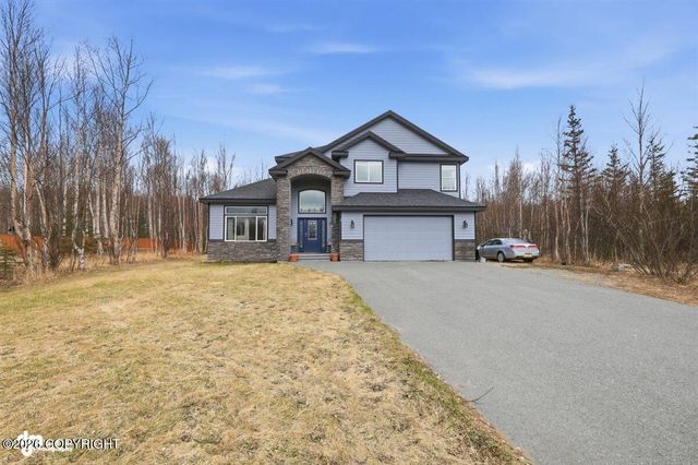 8618 E Wolf Creek Road, Wasilla, AK 99654
