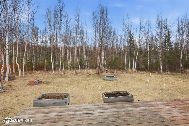 8618 E Wolf Creek Road, Wasilla, AK 99654