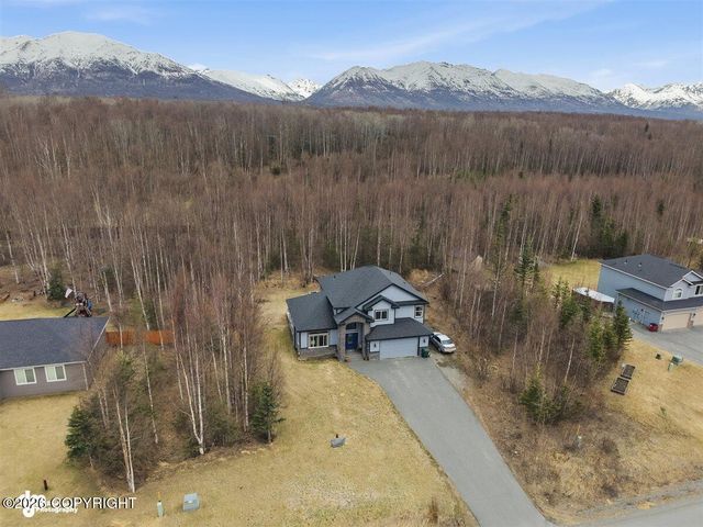8618 E Wolf Creek Road, Wasilla, AK 99654