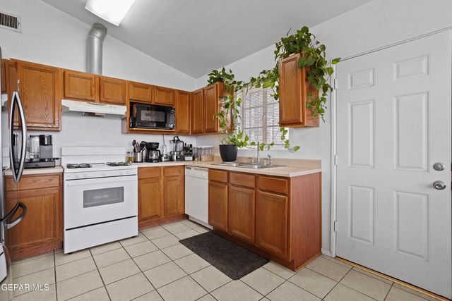 1240 & 1242 N. Cotton, El Paso, TX 79902