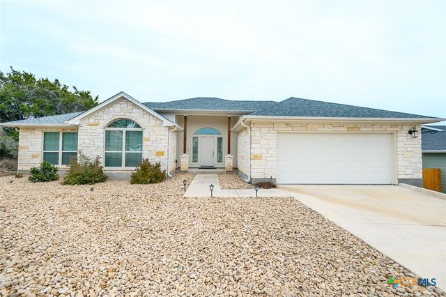 4001 Crockett Avenue, Lago Vista, TX 78645