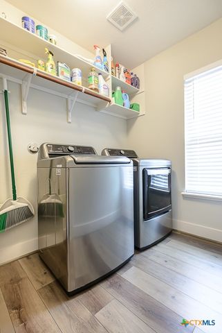 4001 Crockett Avenue, Lago Vista, TX 78645