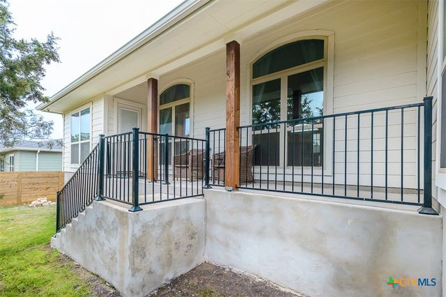 4001 Crockett Avenue, Lago Vista, TX 78645