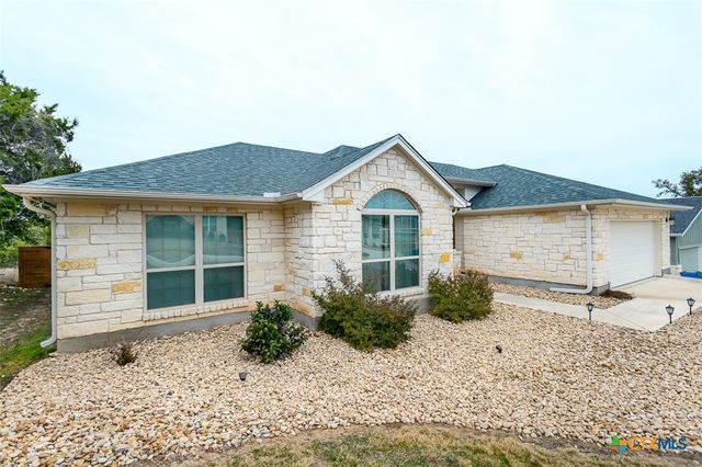 4001 Crockett Avenue, Lago Vista, TX 78645