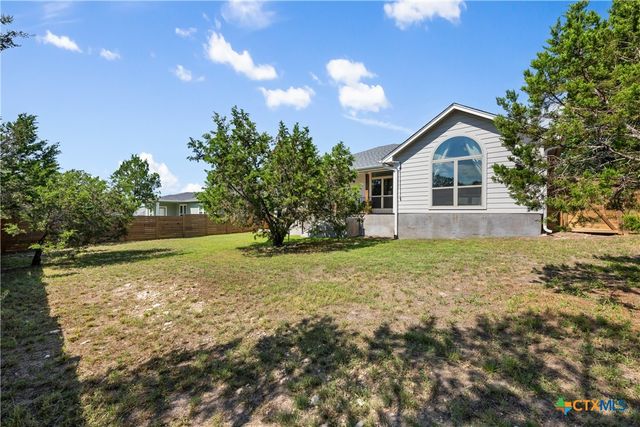 4001 Crockett Avenue, Lago Vista, TX 78645