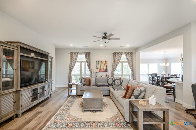 4001 Crockett Avenue, Lago Vista, TX 78645