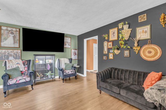 2435 Westlane Road, Indianapolis, IN 46268