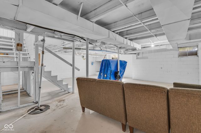 2435 Westlane Road, Indianapolis, IN 46268