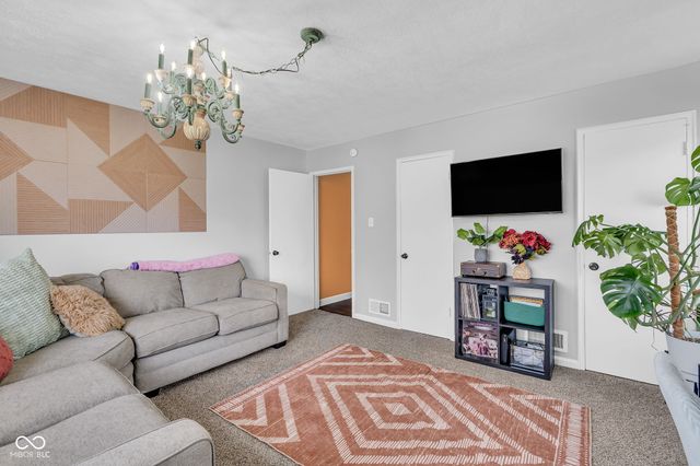 2435 Westlane Road, Indianapolis, IN 46268