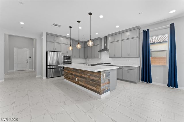 879 Klamath Springs Street, Henderson, NV 89011