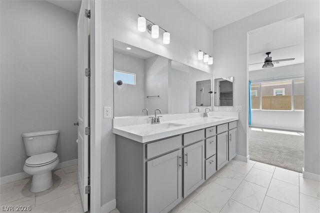 879 Klamath Springs Street, Henderson, NV 89011