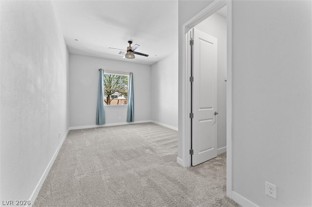 879 Klamath Springs Street, Henderson, NV 89011