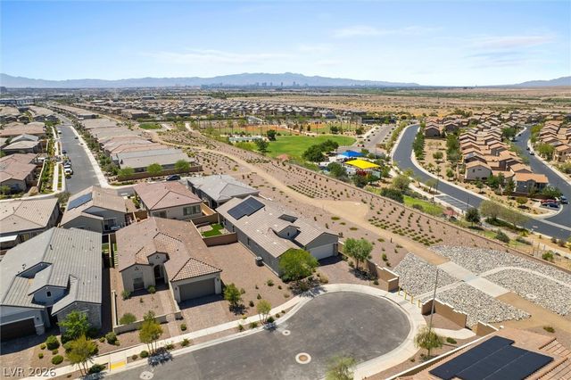 879 Klamath Springs Street, Henderson, NV 89011