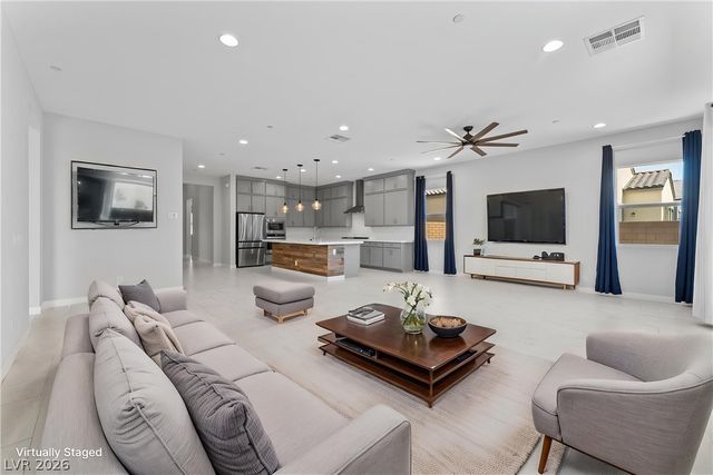 879 Klamath Springs Street, Henderson, NV 89011