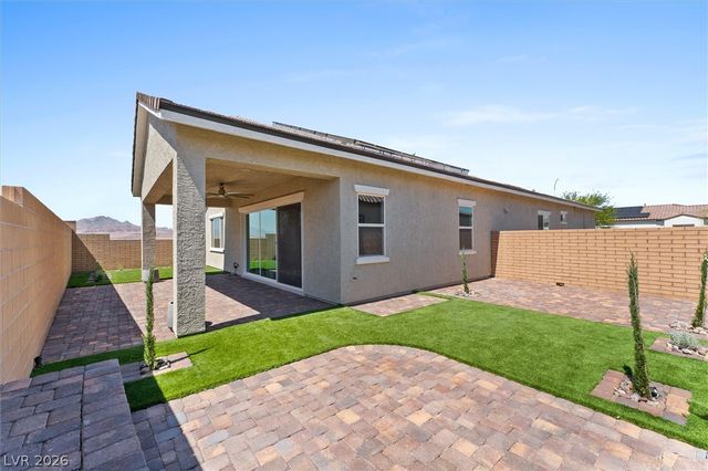 879 Klamath Springs Street, Henderson, NV 89011