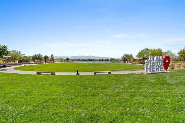 879 Klamath Springs Street, Henderson, NV 89011