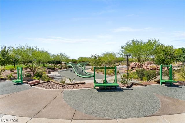 879 Klamath Springs Street, Henderson, NV 89011