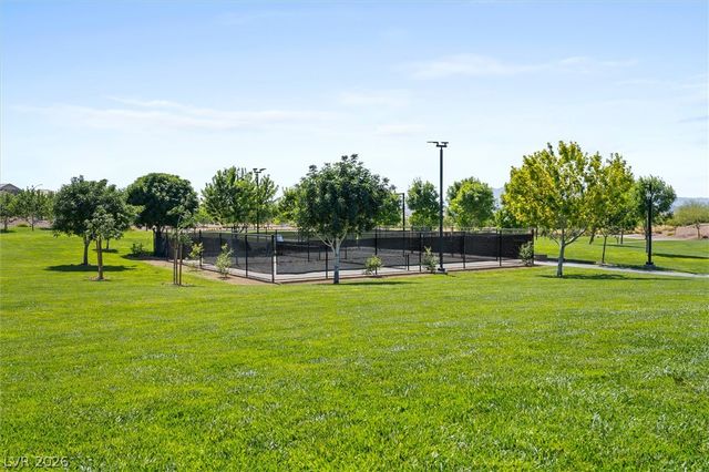 879 Klamath Springs Street, Henderson, NV 89011