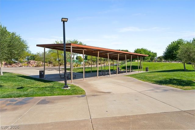 879 Klamath Springs Street, Henderson, NV 89011