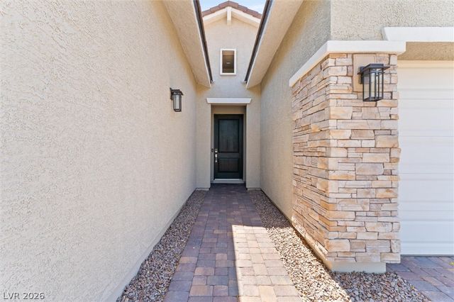 879 Klamath Springs Street, Henderson, NV 89011